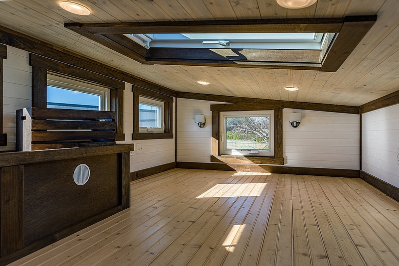 Tiny House Chattanooga_The Nooga Blue Sky_2.jpg